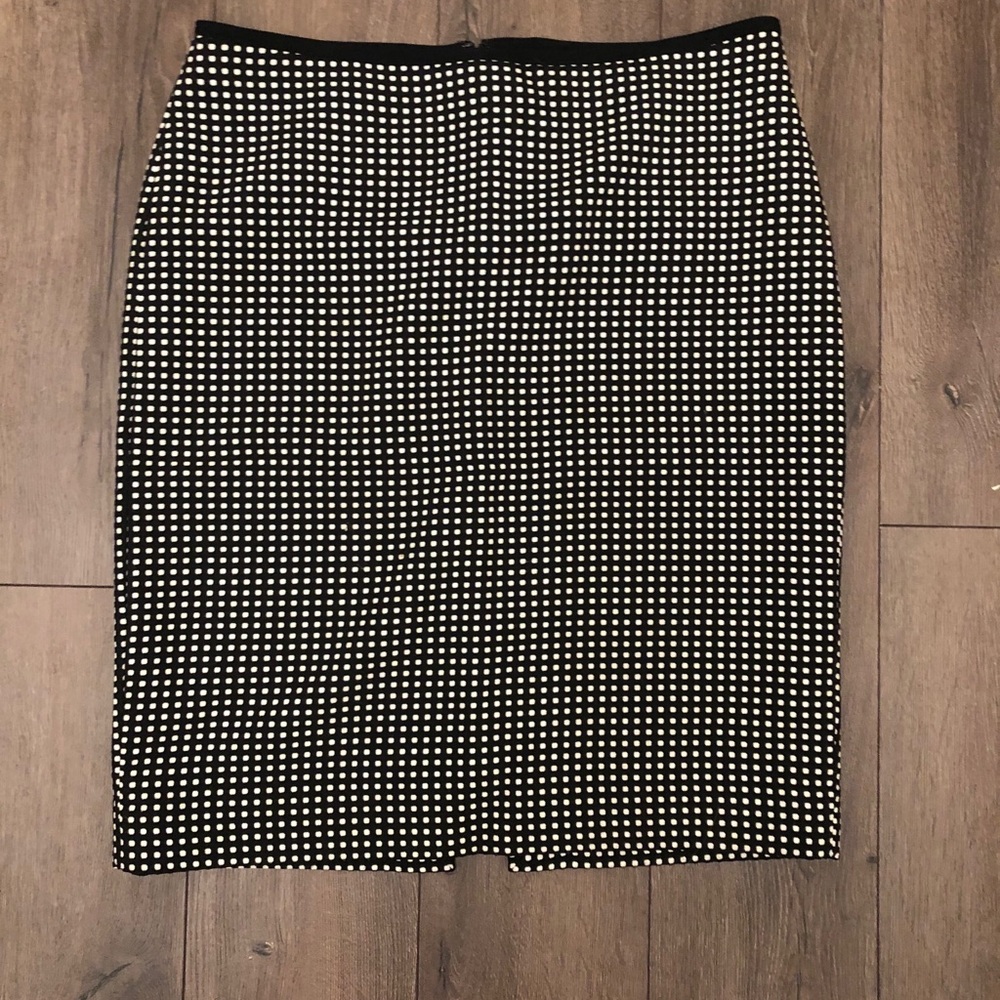 White House Black Market Skirt
